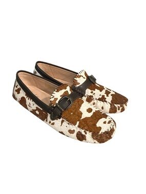 Flag ltd Women's Cowhide Pattern Driving Loafers in Brown and White